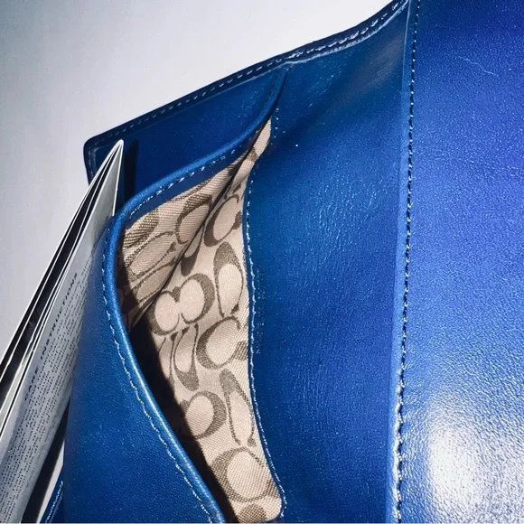 VINTAGE COACH Agenda Day Planner Cover - Picture 4 of 4